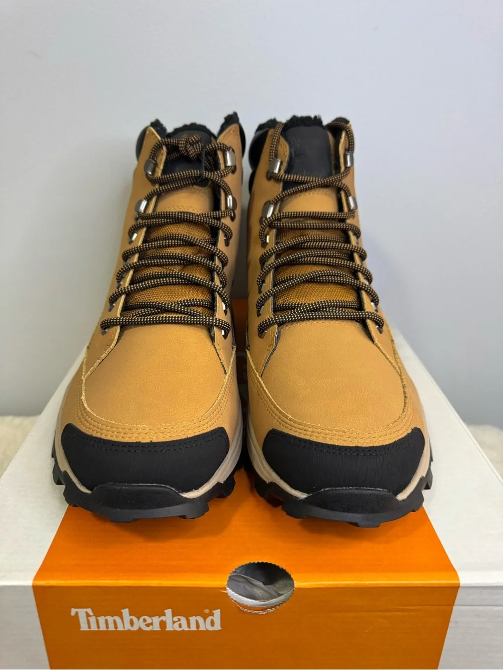 Timberland Men's Waterproof Hiker Boot Wheat/Black Leather Lace-Up US 11